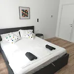 Limo Апартаменты *